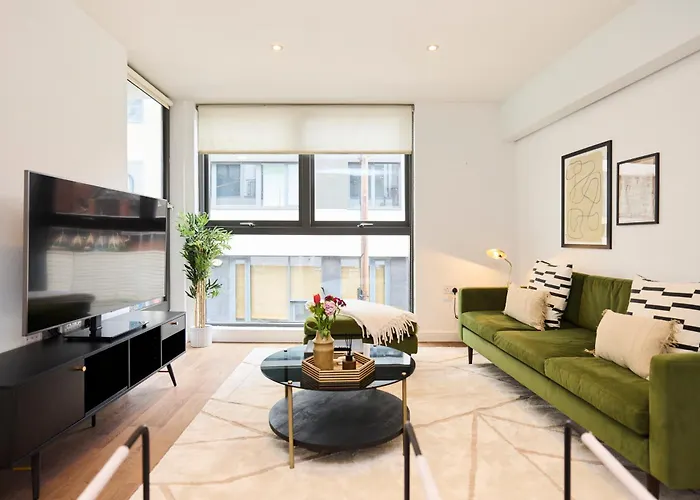 The Kensal Green Wonder - Bright 2Bdr Flat With Balcony
