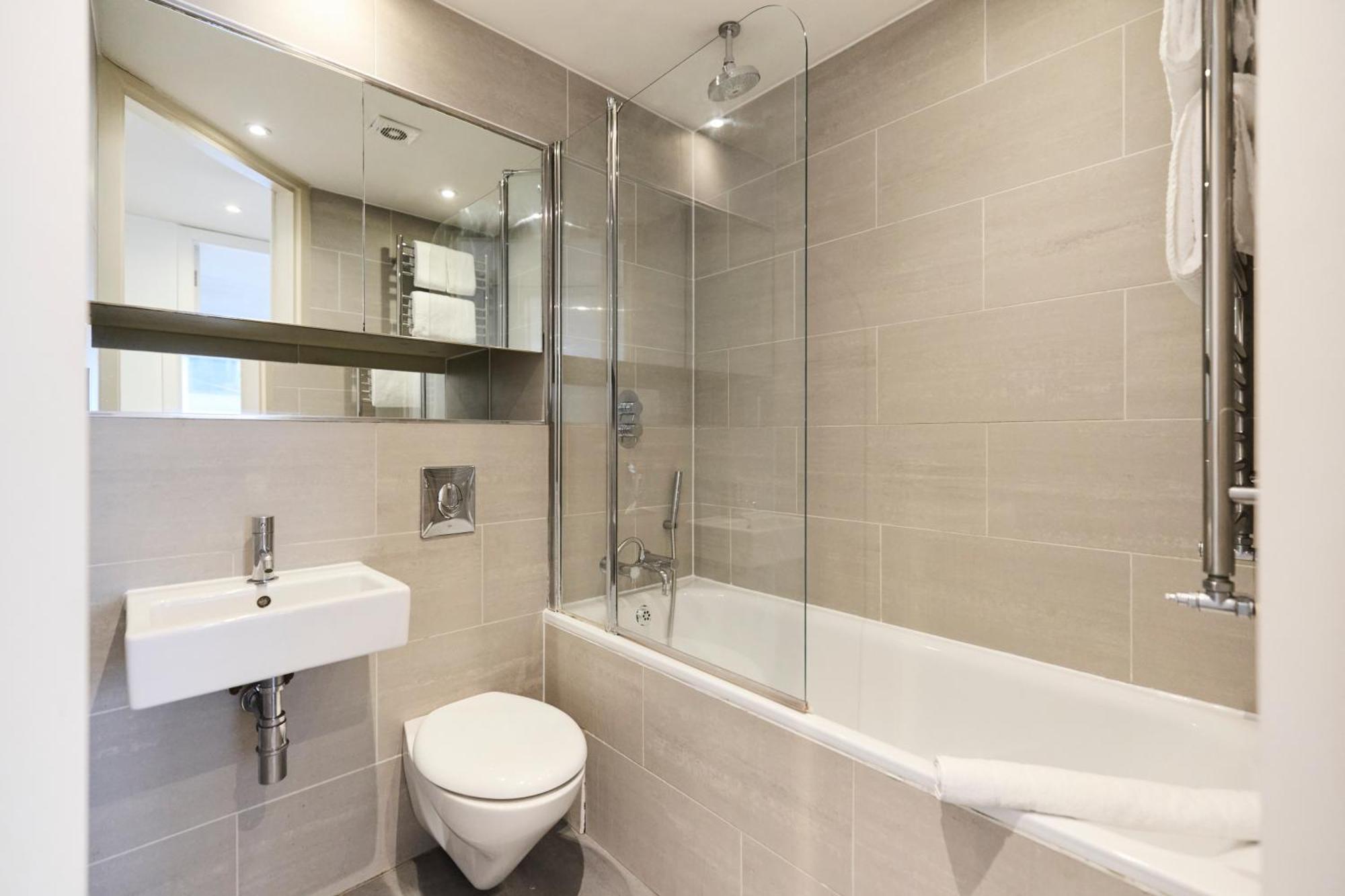 The Kensal Wonder - Bright 2bdr Flat With Balcony Apartament Londra